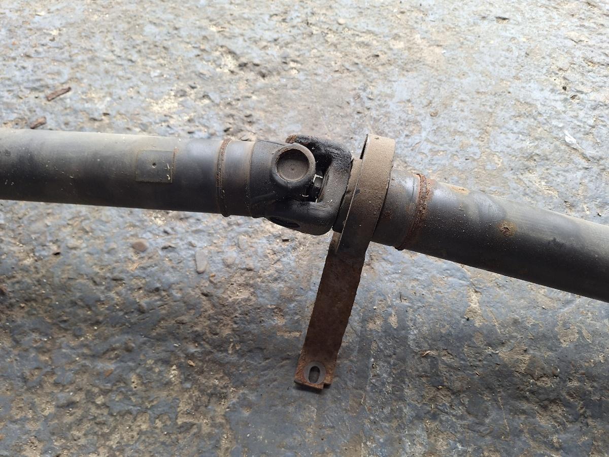 Arbore cardanic centru mijloc VOLKSWAGEN PASSAT Variant 3B6 2000 - 2005 1.9 TDI AVF, AWX 3B0521101S