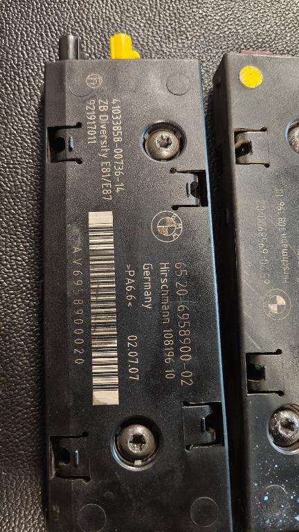 Antena diversity bmw e81 e87 seria 1 65206958900 65209204421 6958900 9204421 921917011 41033858-00736014