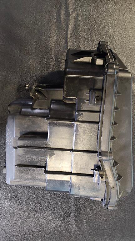 Carcasa calculator motor bmw f30 f31 f32 f33 f34 seria 3 12908509914 12908509913 8509913 8509914