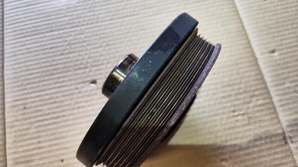 Fulie vibrochen bmw f20 f21 f22 e90 e91 e92 e93 f30 f31 f34 f32 f33 f36 f07 f10 f11 e84 f25 11238512072 n47