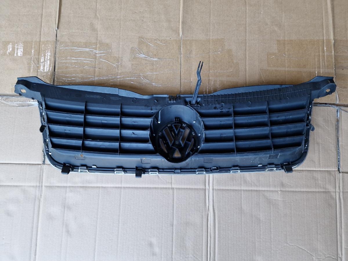 Grila fata VOLKSWAGEN PASSAT Variant 3B6 2000 - 2005 1.9 TDI AVF, AWX 3B0853651L
