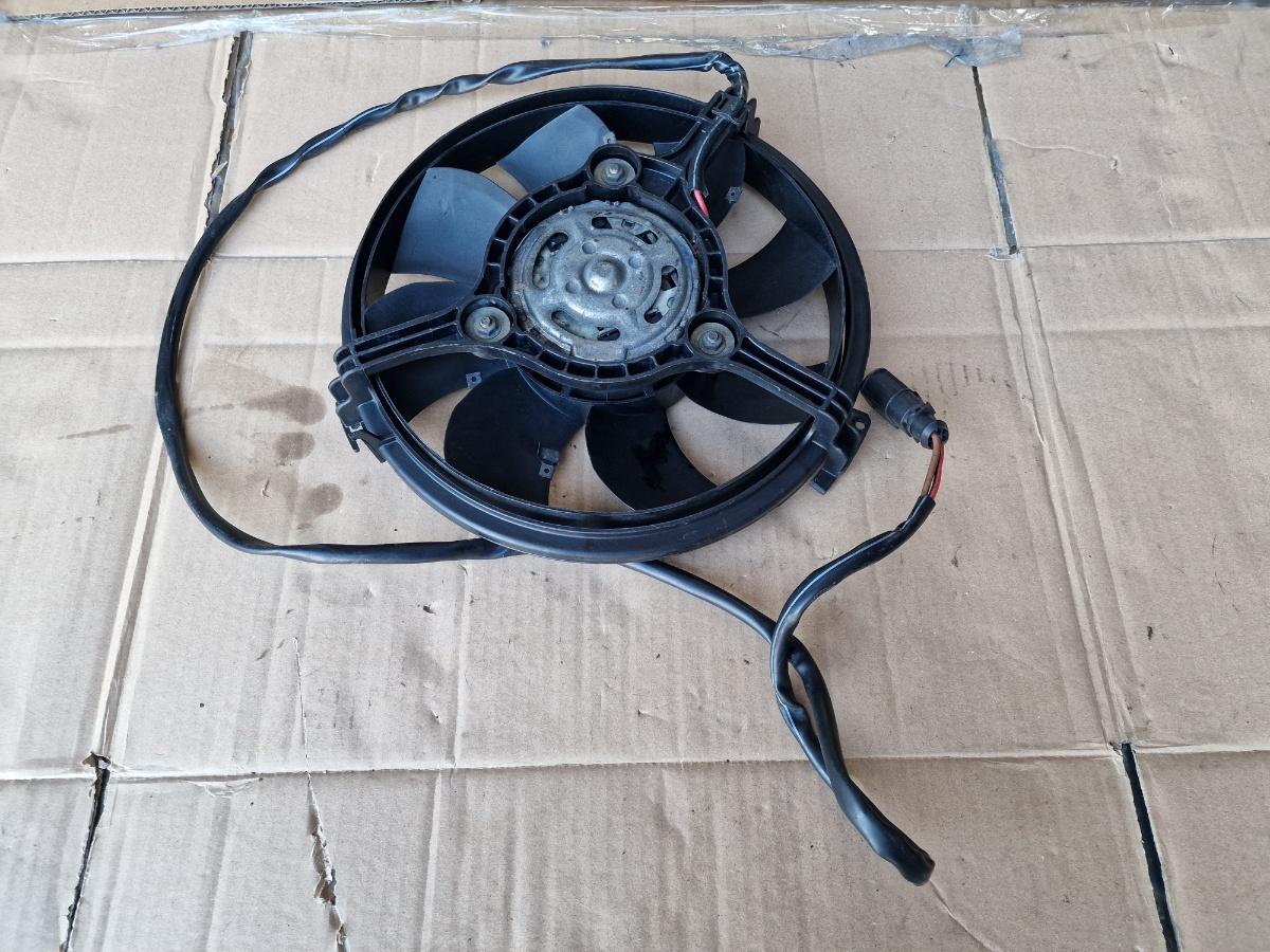 Ventilator AC (condensator) VOLKSWAGEN PASSAT 3B3 2000 - 2005 1.9 TDI AVF, AWX 8D0959455R