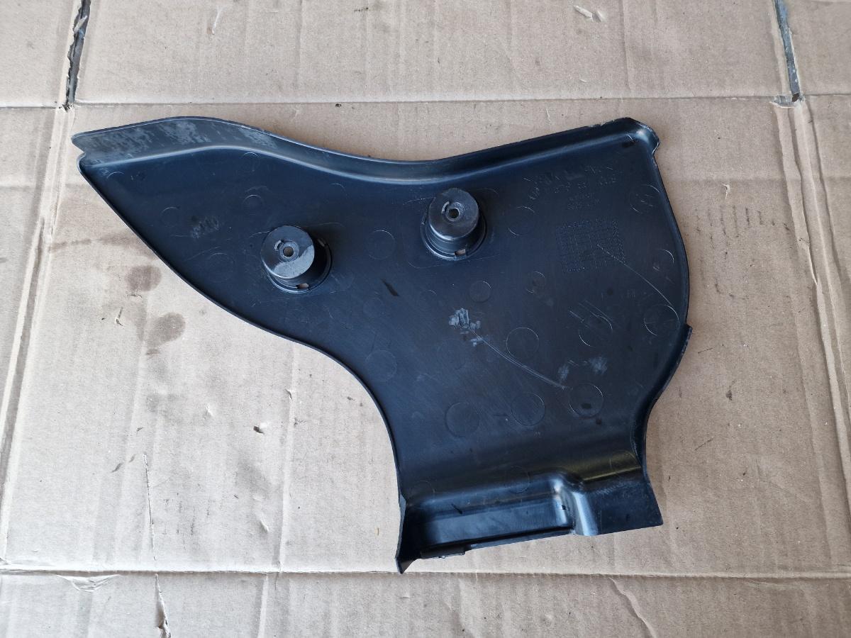 Capac carcasa filtru de aer VOLKSWAGEN PASSAT Variant 3B6 2000 - 2005 1.9 TDI AVF, AWX 8D0133849A