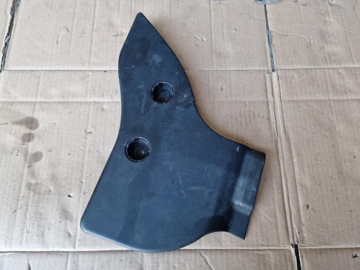 Capac carcasa filtru de aer VOLKSWAGEN PASSAT Variant 3B6 2000 - 2005 1.9 TDI AVF, AWX 8D0133849A