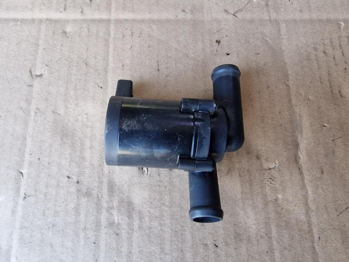 Pompa de apa/lichid de racire electrica auxiliara VOLKSWAGEN PASSAT Variant 3B6 2000 - 2005 1.9 TDI AVF, AWX 078121601
