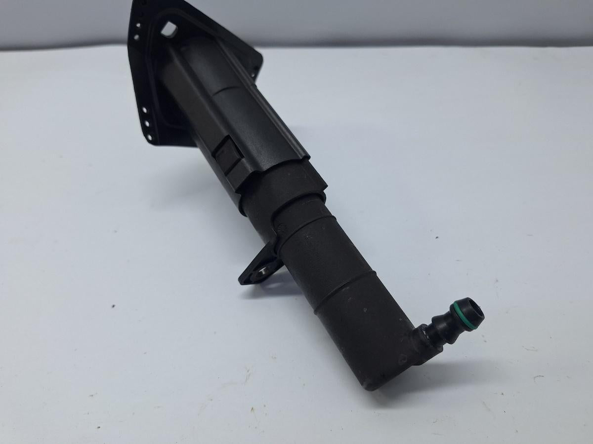 Duze spalator faruri stanga fata VOLKSWAGEN GOLF VI 5K1 2008 - 2013 2.0 TDI CBDC, CLCA 5K0955978A
