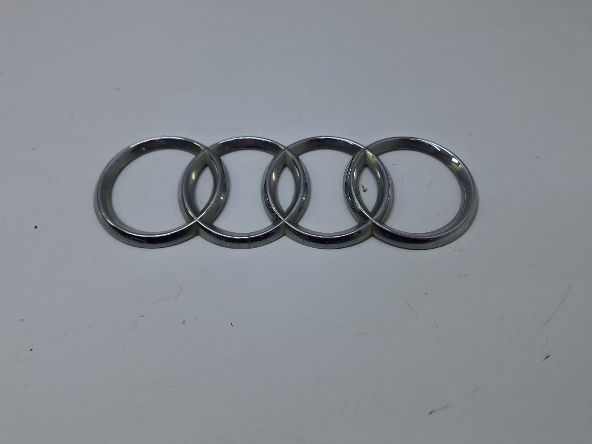 Sigla / Emblema haion AUDI A4 IV Avant 8K5, B8 2007 - 2015 2.0 TDI CAGA 8K9853742