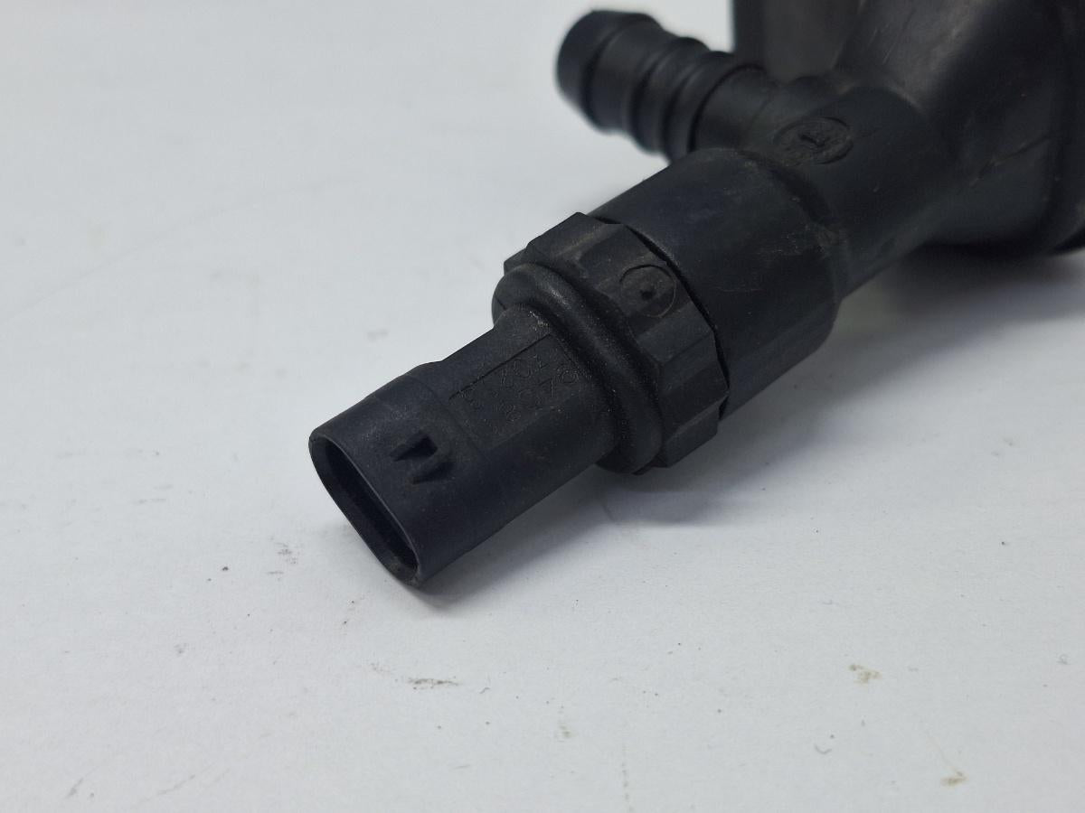 Senzor temperatura combustibil VOLKSWAGEN PASSAT Variant 3C5 2005 - 2011, VOLKSWAGEN TOURAN 1T3 2010 - 2015 2.0 TDI CFHC VAG 03L919824C