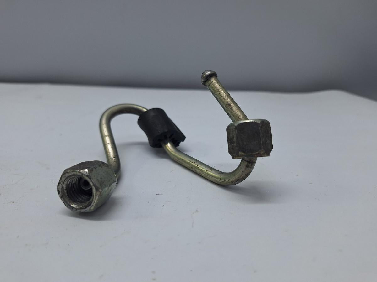 Conducta de alimentare injector combustibil VOLKSWAGEN GOLF VI 5K1_ 2008 - 2012 1.6 TDi BlueMotion CAYC 03L130301AM