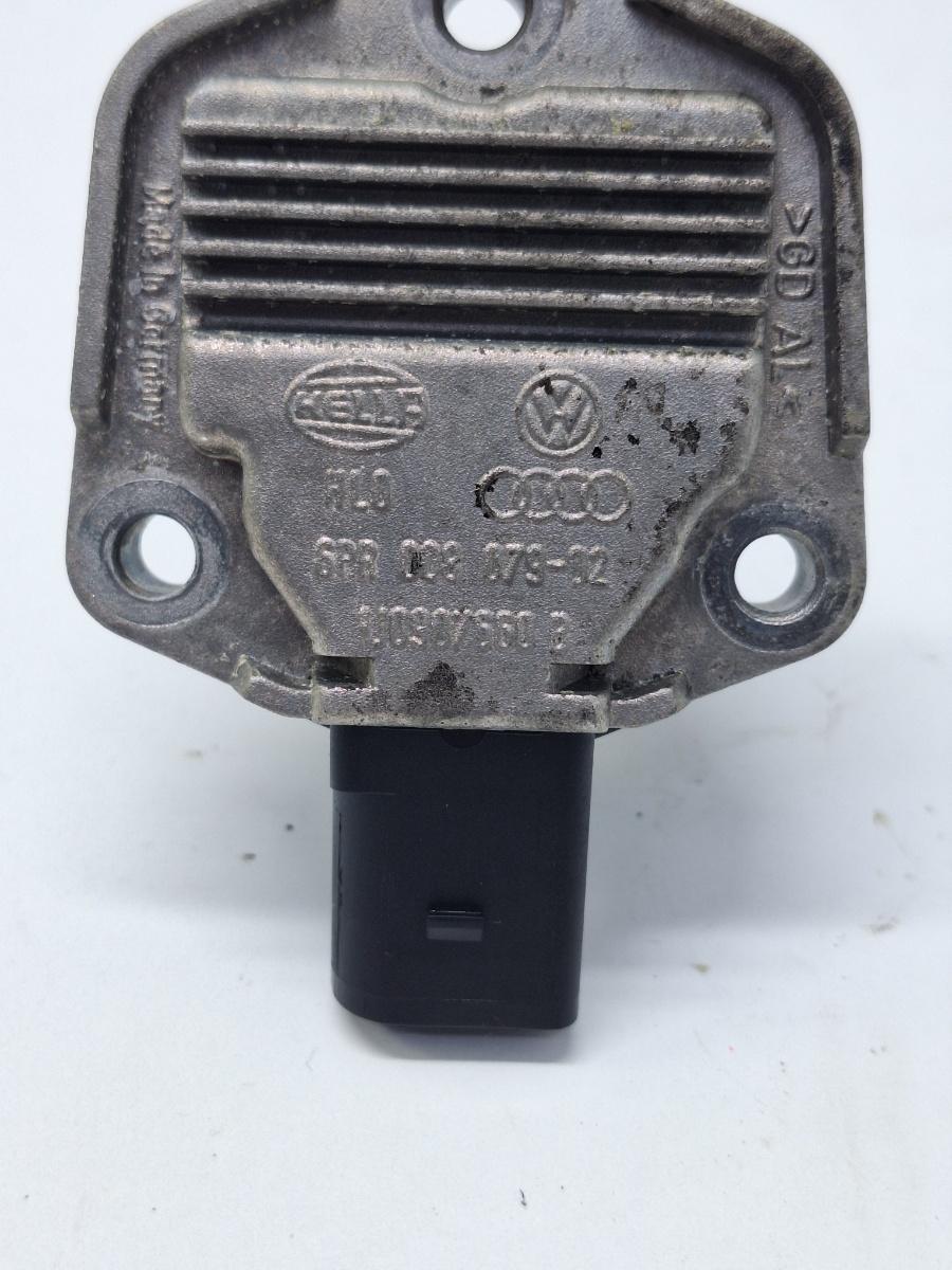 Senzor nivel ulei SKODA OCTAVIA 1Z3 2004 - 2013 1.9 TDI BJB, BKC, BLS, BXE HELLA 6PR00807902 1J0907660B