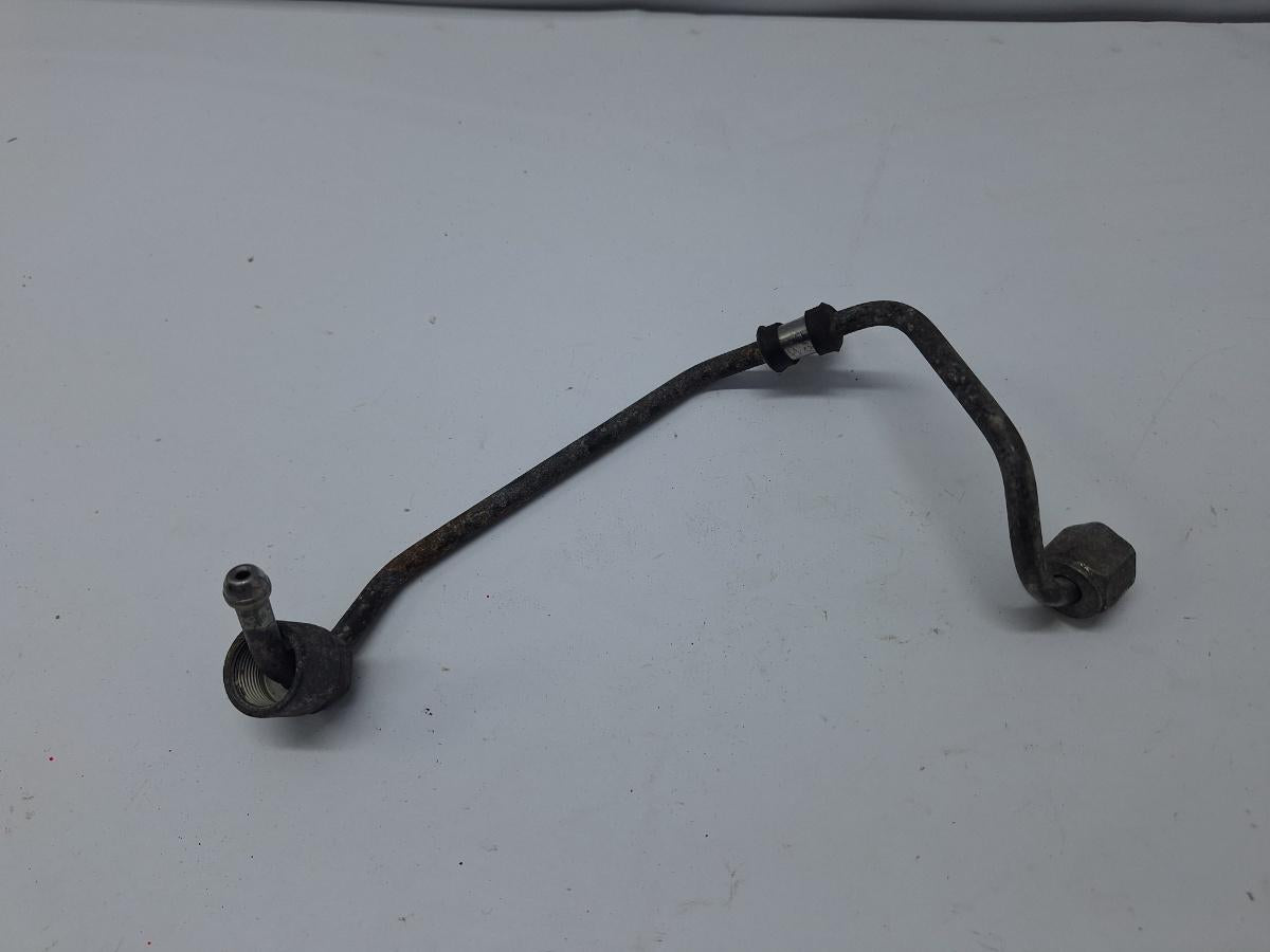 Conducta de alimentare pompa-rampa VOLKSWAGEN PASSAT 365 2010 - 2014 2.0 TDi BlueMotion CFFB 03L130321Q