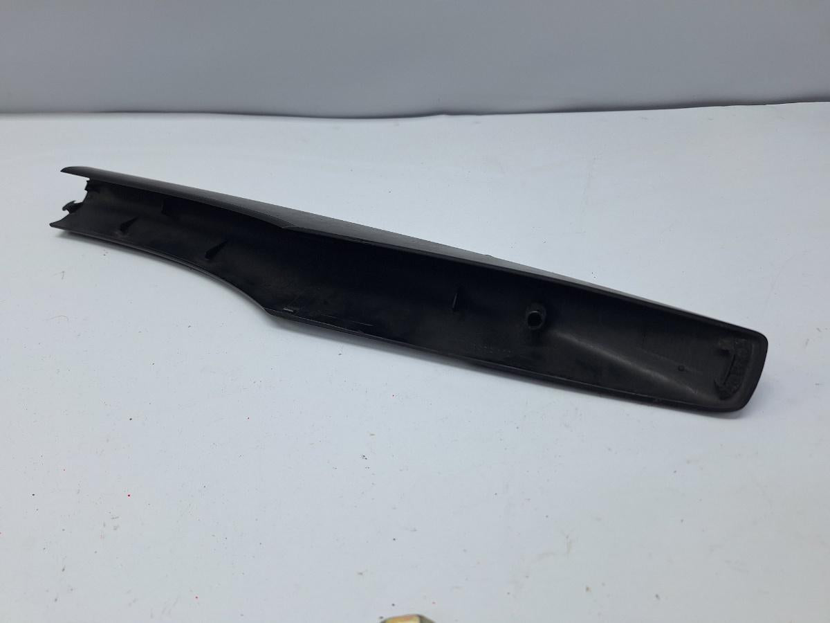 Capac sine bara acoperis stanga fata VOLKSWAGEN PASSAT Variant 3C5 2005 - 2011 2.0 TDI CBDC VAG 3C9860145