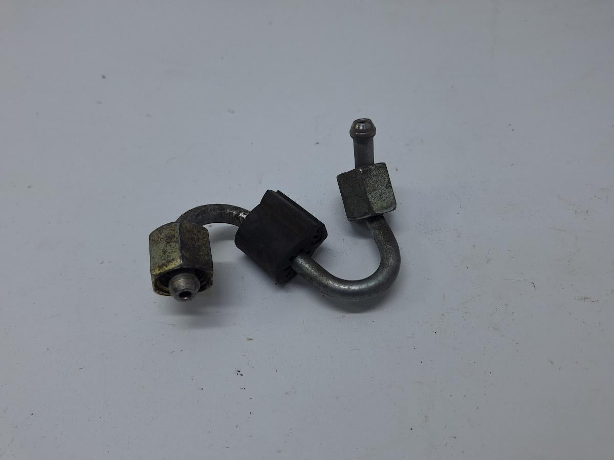 Conducta de alimentare cilindru 1 VOLKSWAGEN PASSAT 365 2010 - 2014 2.0 TDi BlueMotion CFFB 03L130301AR