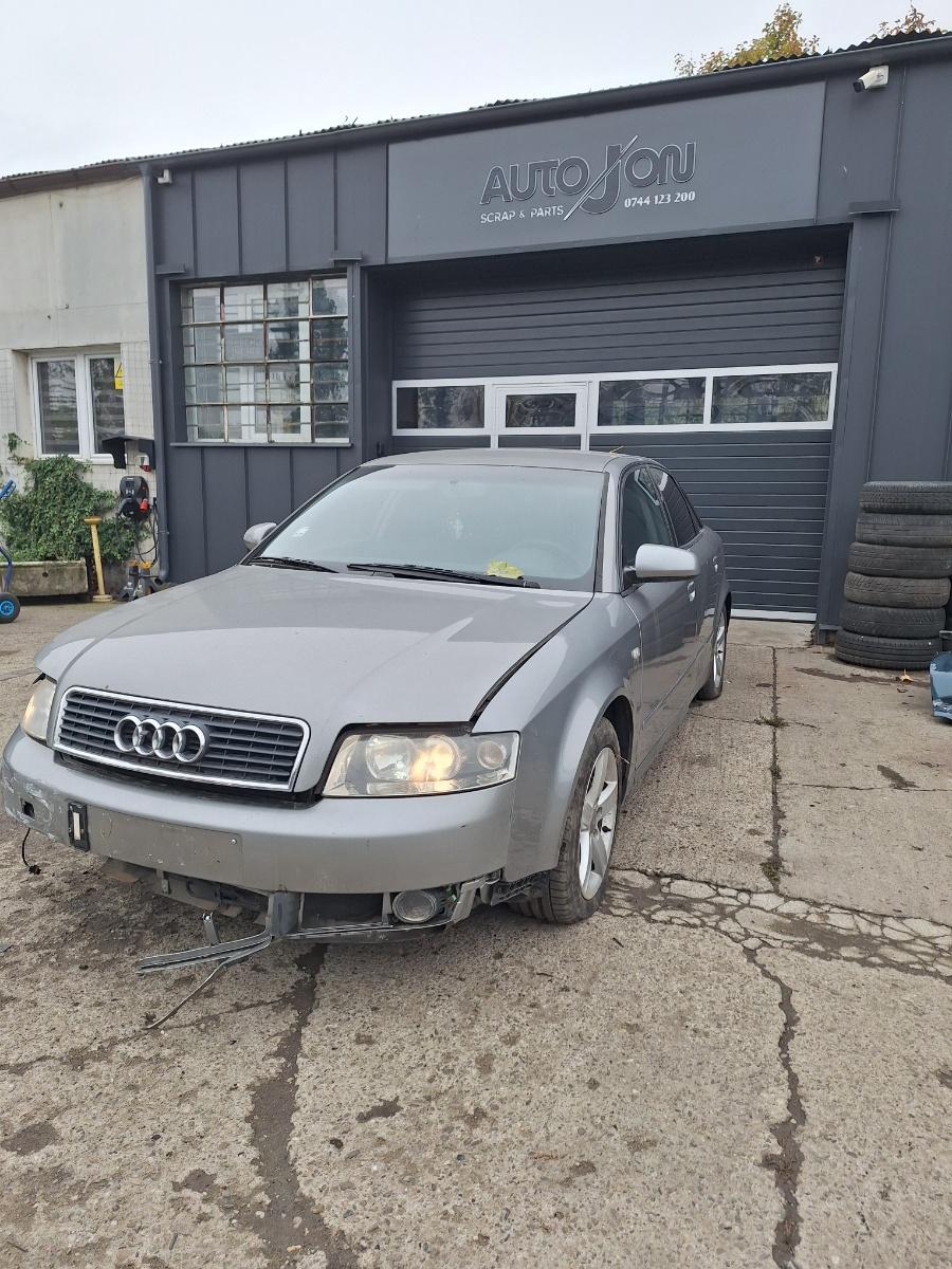 Dezmembrez AUDI A4 II 8E2, B6 2002 1.9 TDI AVB 74KW|101HP