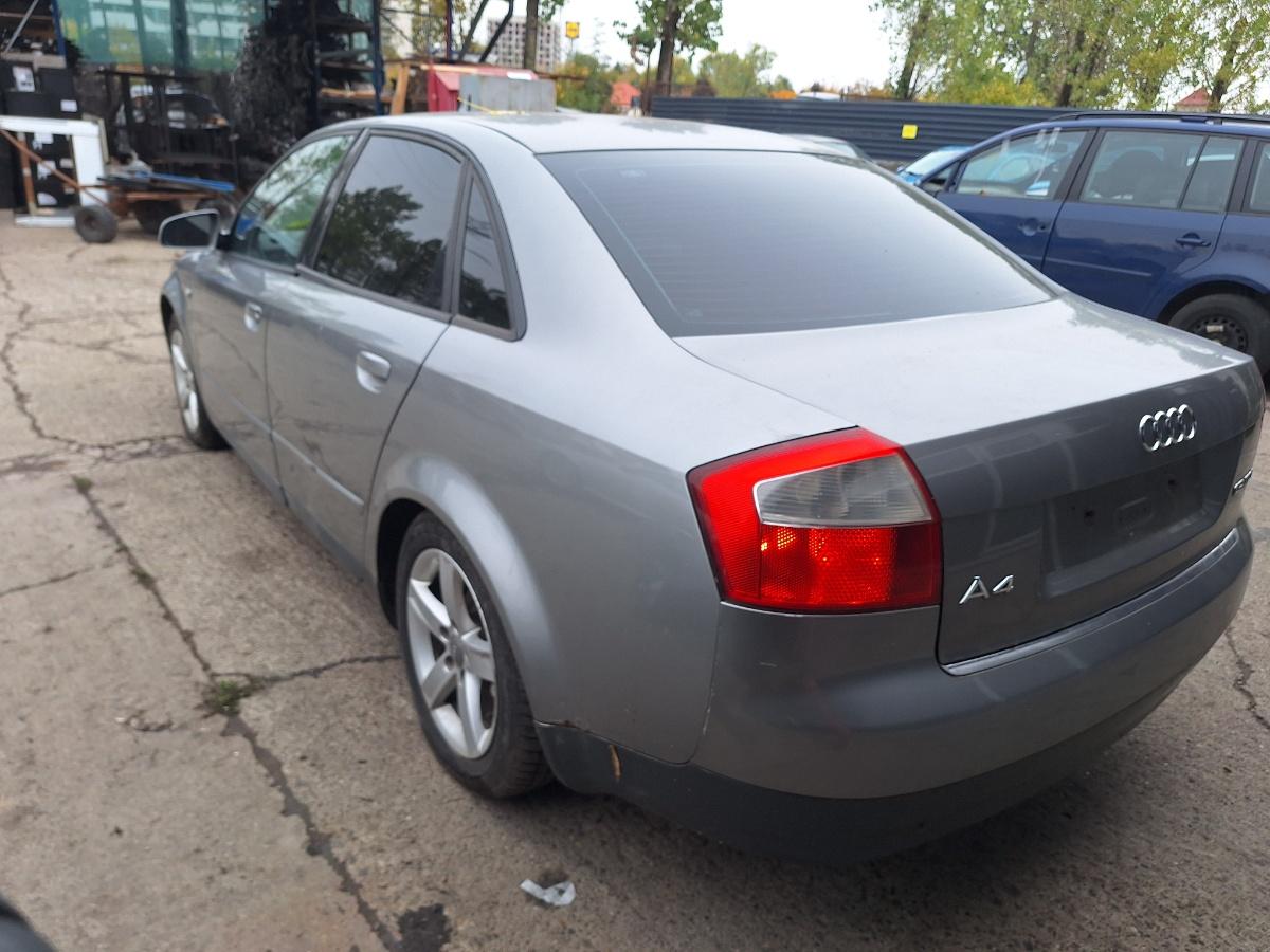 Dezmembrez AUDI A4 II 8E2, B6 2002 1.9 TDI AVB 74KW|101HP
