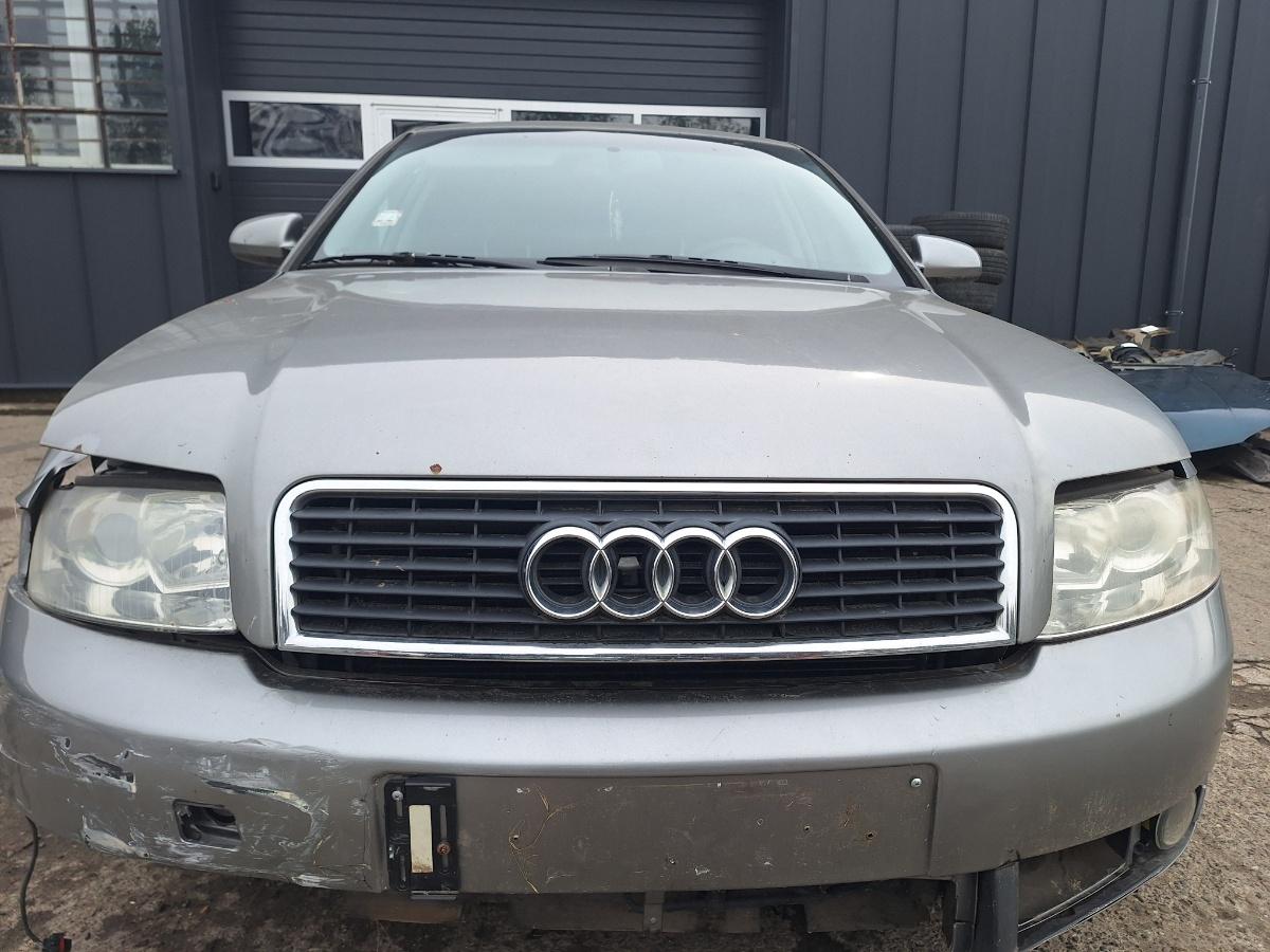 Capota motor AUDI A4 II 8E2, B6 2000 - 2005 1.9 TDI AVB 8E0823029