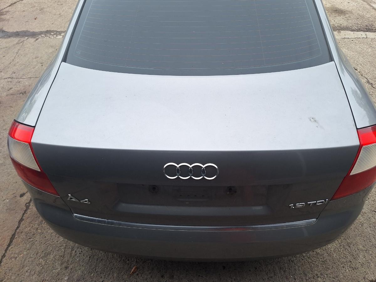 Capota Portbagaj AUDI A4 II 8E2, B6 2000 - 2005 1.9 TDI AVB 8E5827023D