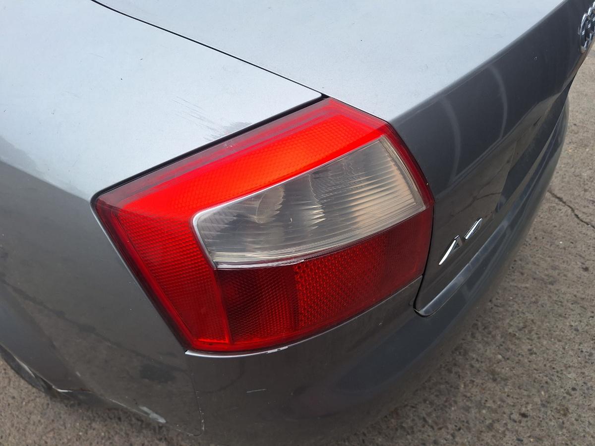 Lampa spate / Stop stanga AUDI A4 II 8E2, B6 2000 - 2005 1.9 TDI AVB 8E5945217