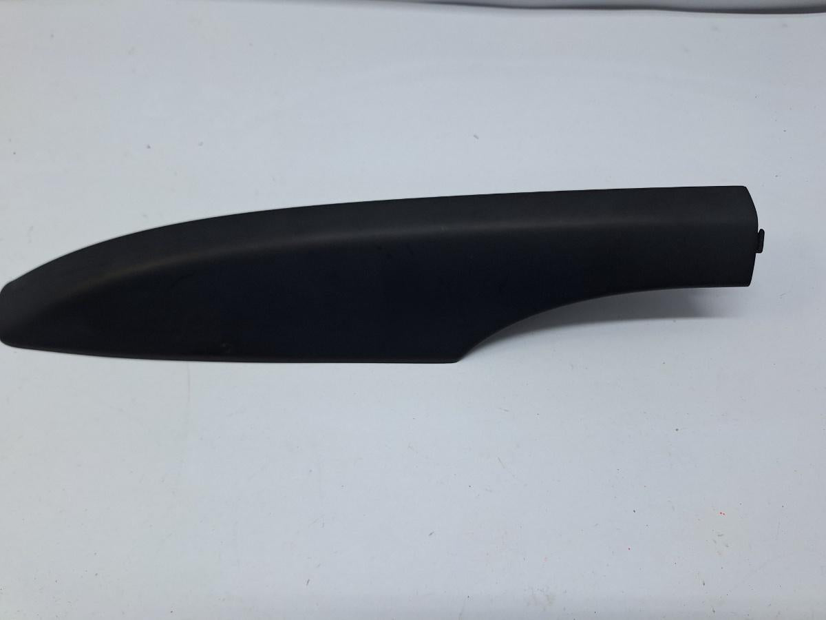 Capac sine bara acoperis dreapta spate VOLKSWAGEN PASSAT Variant 3C5 2005 - 2011 2.0 TDI 16V BKP, CBAB 3C9860150A