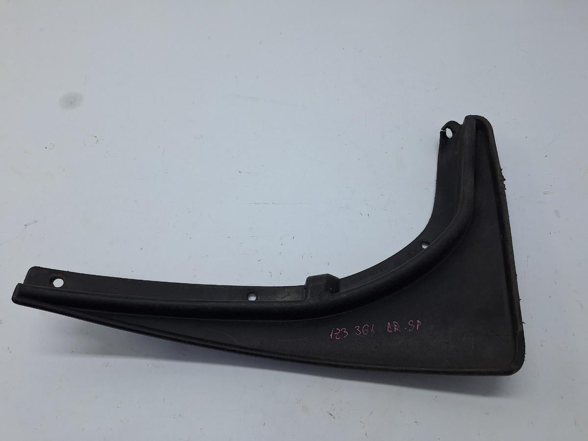 Aparatoare noroi dreapta spate SKODA OCTAVIA 1Z3 2004 - 2013 1.9 TDI BJB, BKC, BLS, BXE 1Z0821822