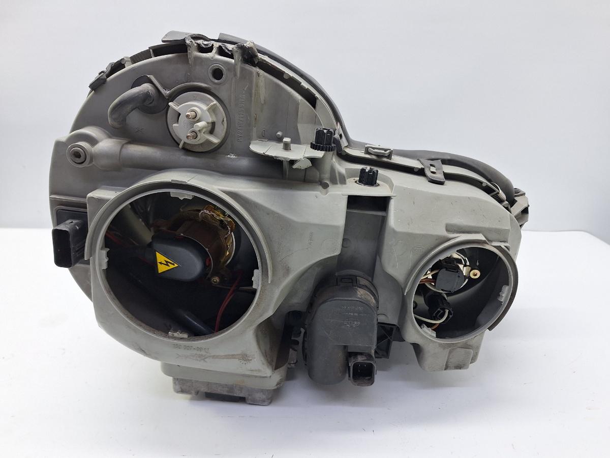 Far stanga MERCEDES-BENZ E-CLASS II W210 1995 - 2003 2.2 E 200 CDI OM 611.961 HELLA 150607-00