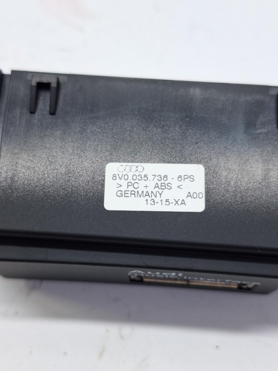 Conector priza USB AUDI A3 Sportback 8VA, 8VF 2012 -> 1.6 TDI CLHA 8V0035736