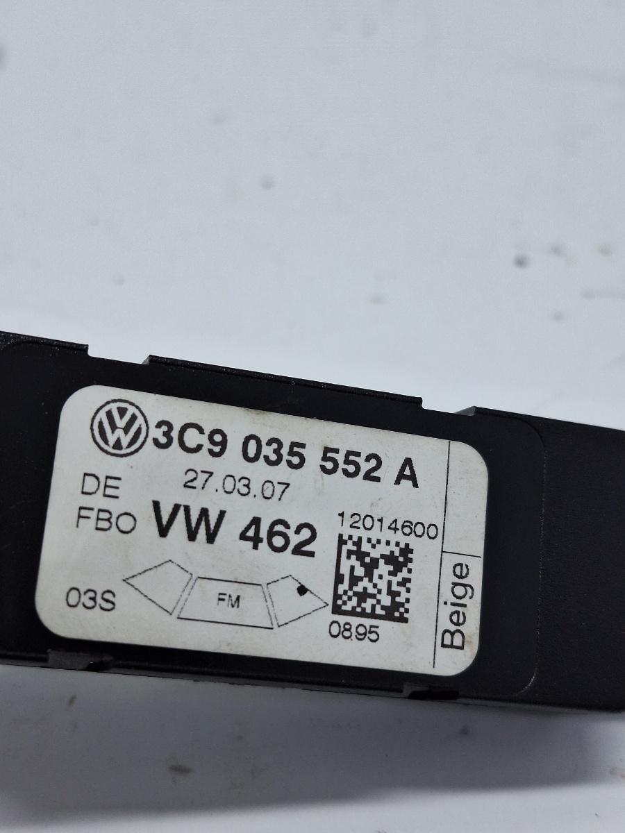 Antena GPS VOLKSWAGEN PASSAT Variant 3C5 2005 - 2011 2.0 TDI CBDC 3C9035552A