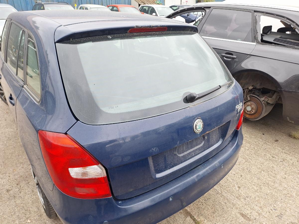 Geam luneta spate SKODA FABIA Combi 545 2007 - 2014 1.6 TDI CAYB AGC 5J9845049A
