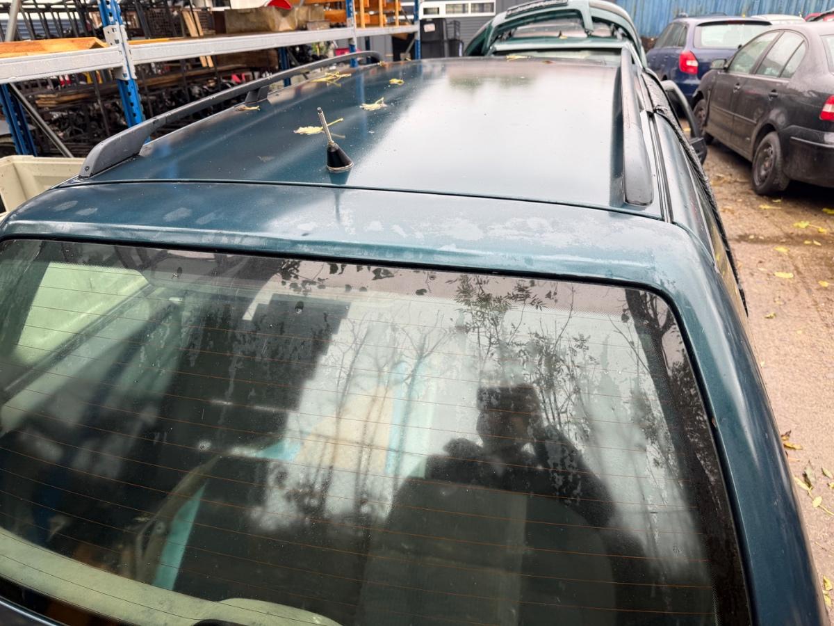 Haion portbagaj cu luneta dezechipat VOLKSWAGEN GOLF IV Variant 1J5 1999 - 2006