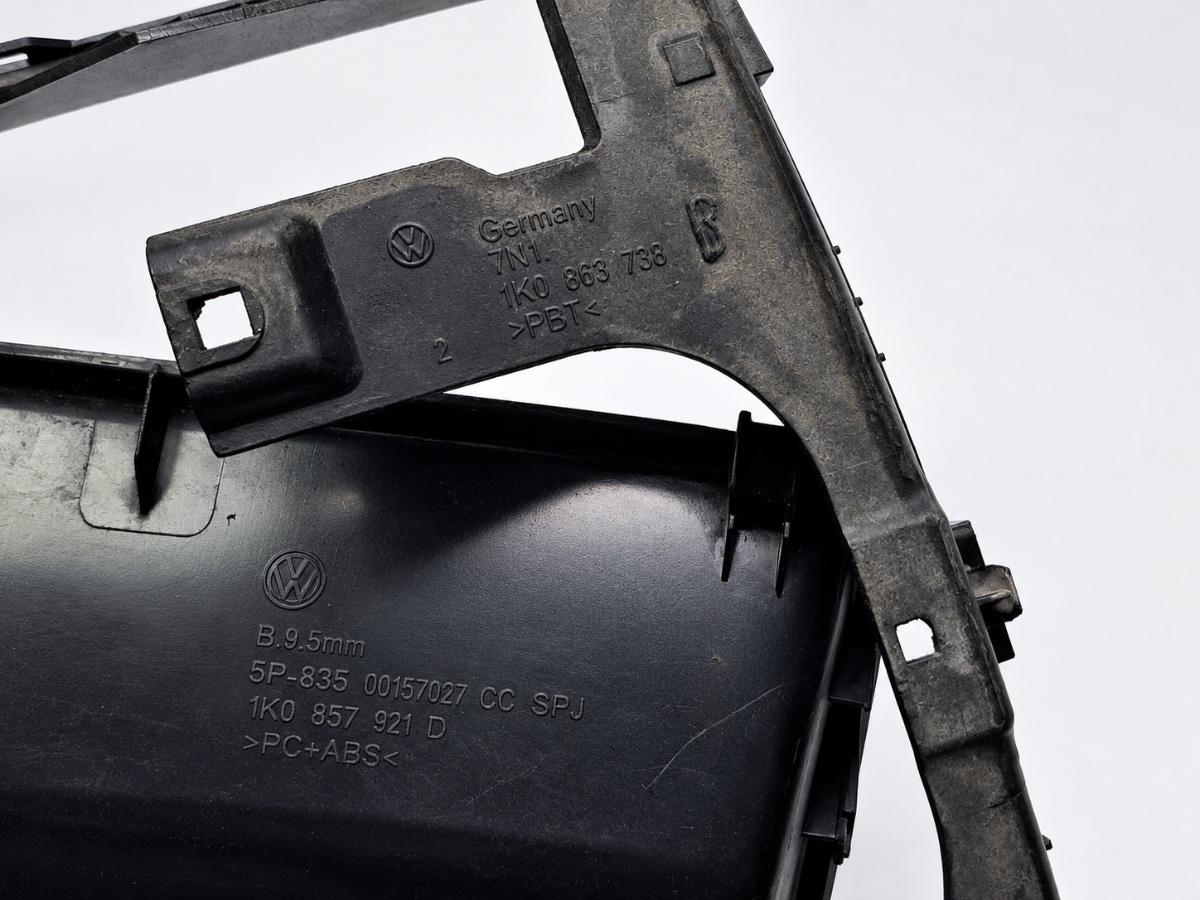 Grila aer centrala bord VOLKSWAGEN GOLF V 1K1 2003 - 2009 1.9 TDI BKC, BLS, BXE 1K0819743B
