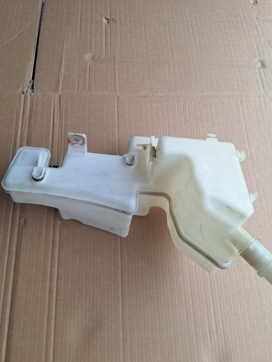 Vas/rezervor lichid de spalare parbriz VOLKSWAGEN TOURAN 1T1, 1T2 2003 - 2010 2.0 TDI 16V BKD 1T0955453D