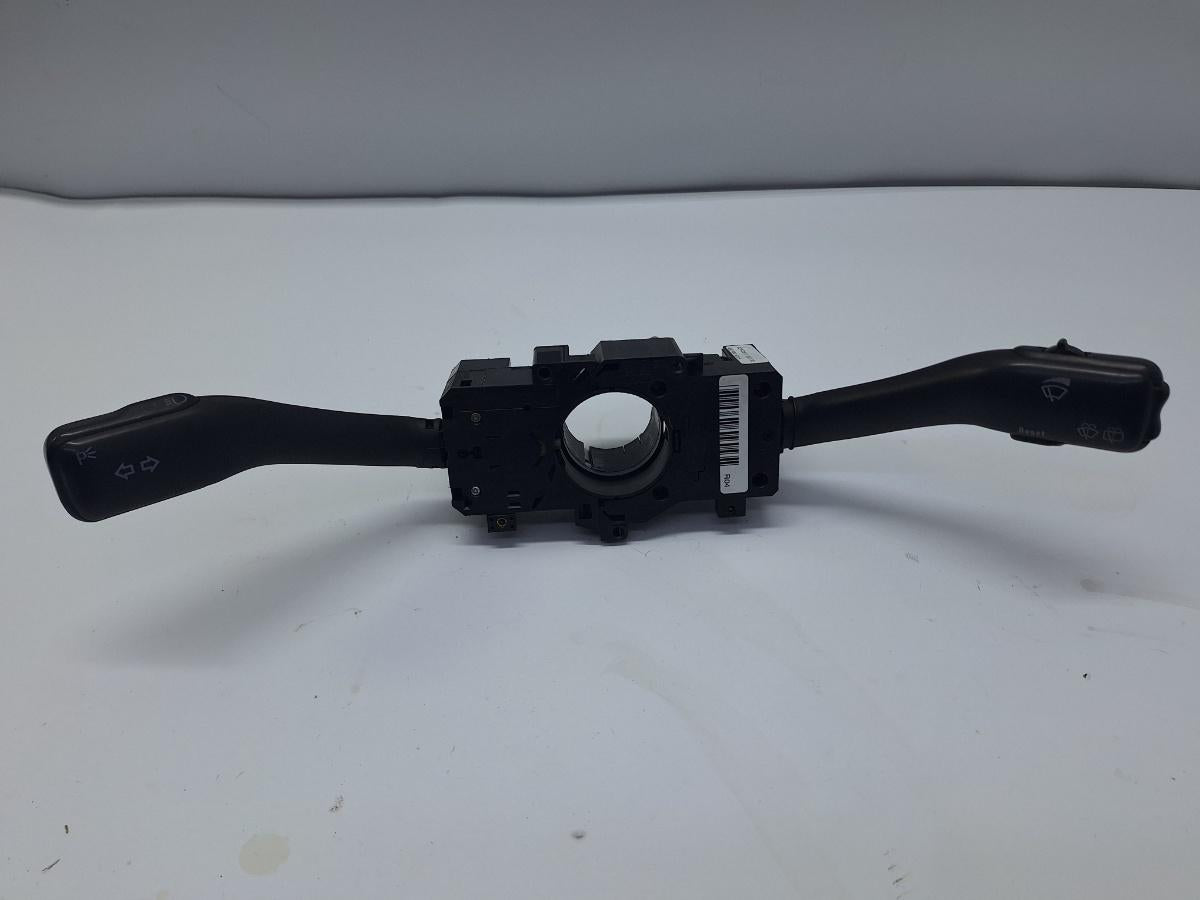 Maneta actionare stergatoare VOLKSWAGEN GOLF IV 1J1 1997 - 2007, VOLKSWAGEN GOLF IV Variant 1J5 1999 - 2006 1.9 TDI ATD, AXR 8L0953513G 4B0953503H