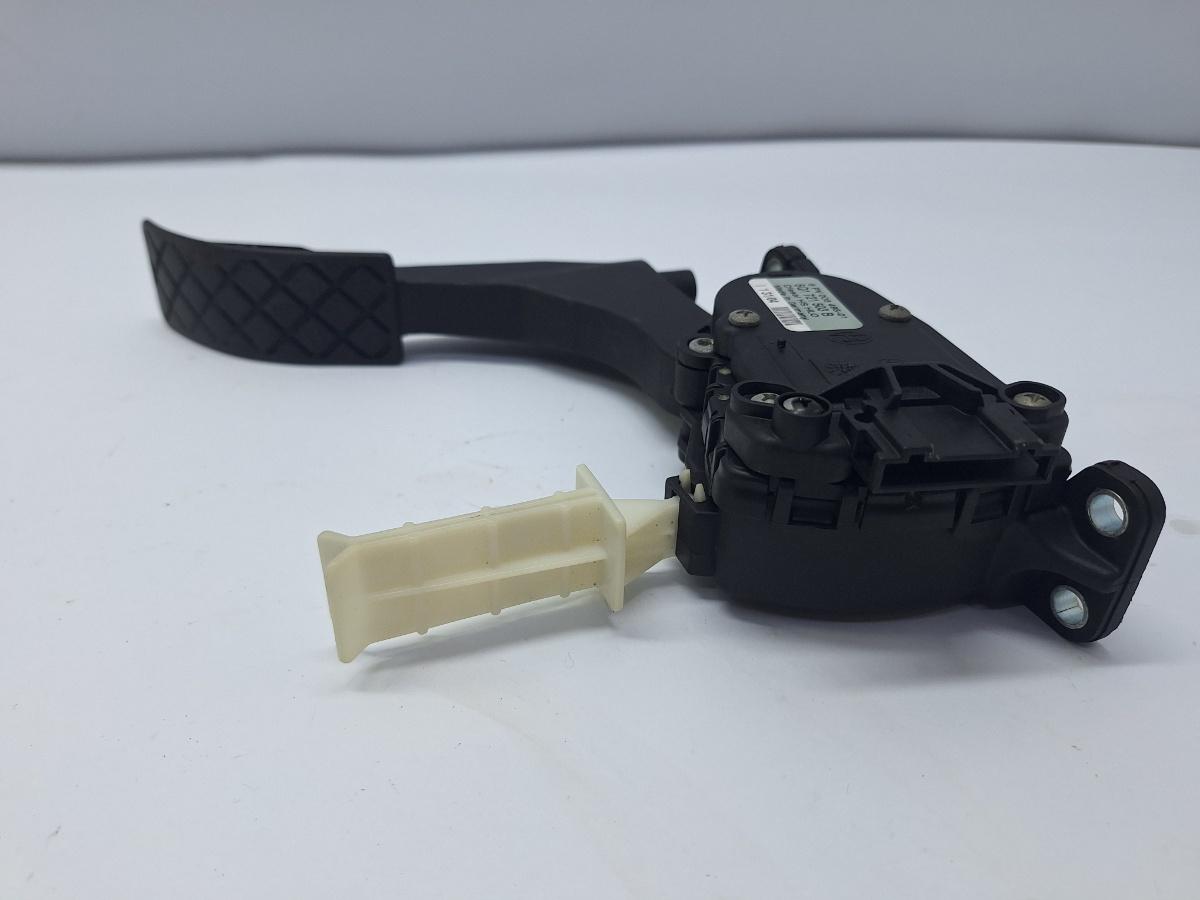 Pedala de acceleratie VOLKSWAGEN POLO 9N_ 2001 - 2012 HELLA 6Q1721503B