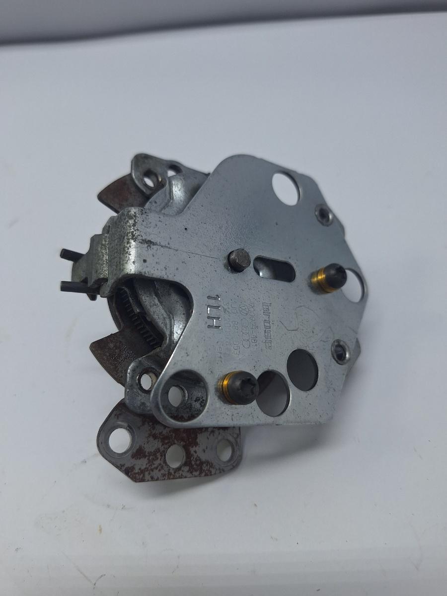Ansamblu reglaj scaun pe inaltime stanga fata VOLKSWAGEN GOLF IV Variant 1J5 1999 - 2006 1.9 TDI ATD, AXR VAG 900921-103 1J0881053D