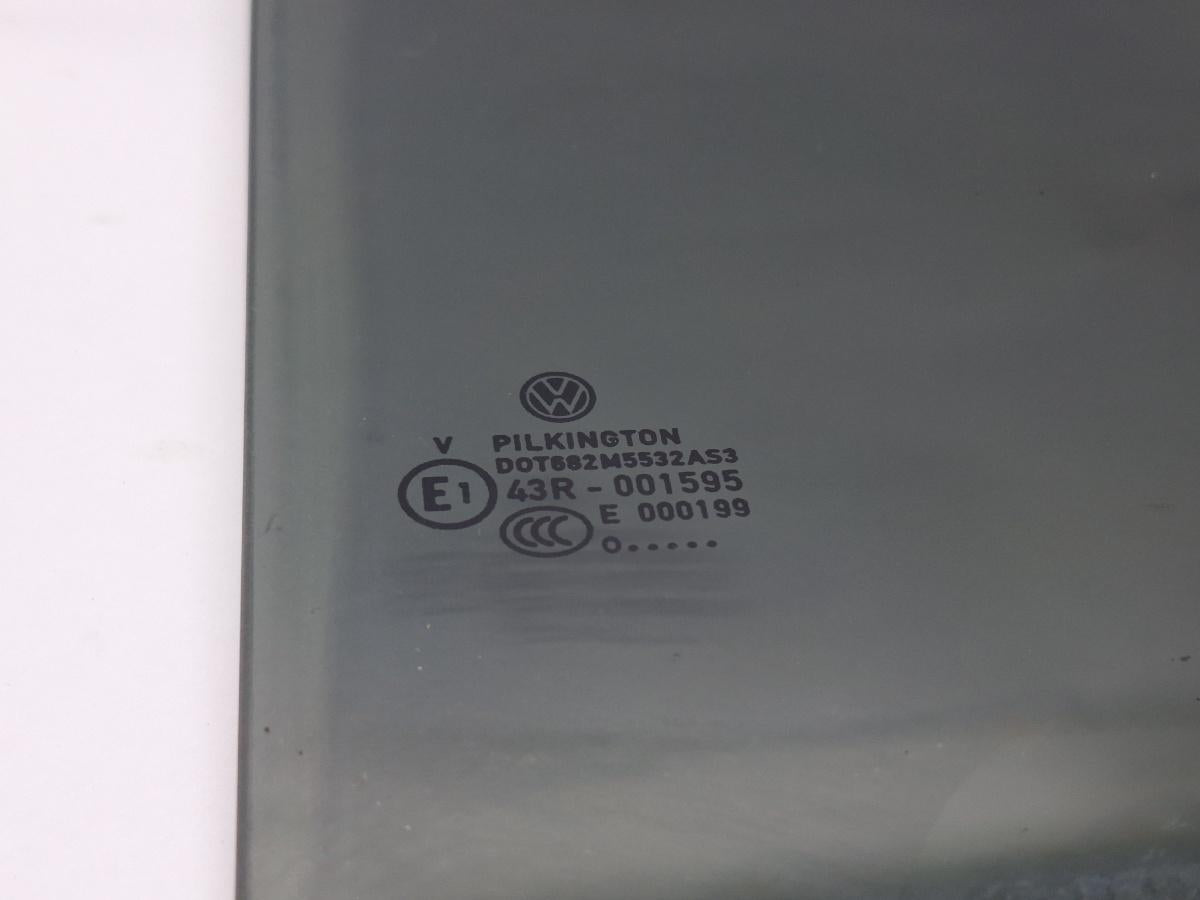 Geam portiera spate stanga spate VOLKSWAGEN TOURAN 1T3 2010 - 2015 2.0 TDI CFHC Pilkington 43R-001595