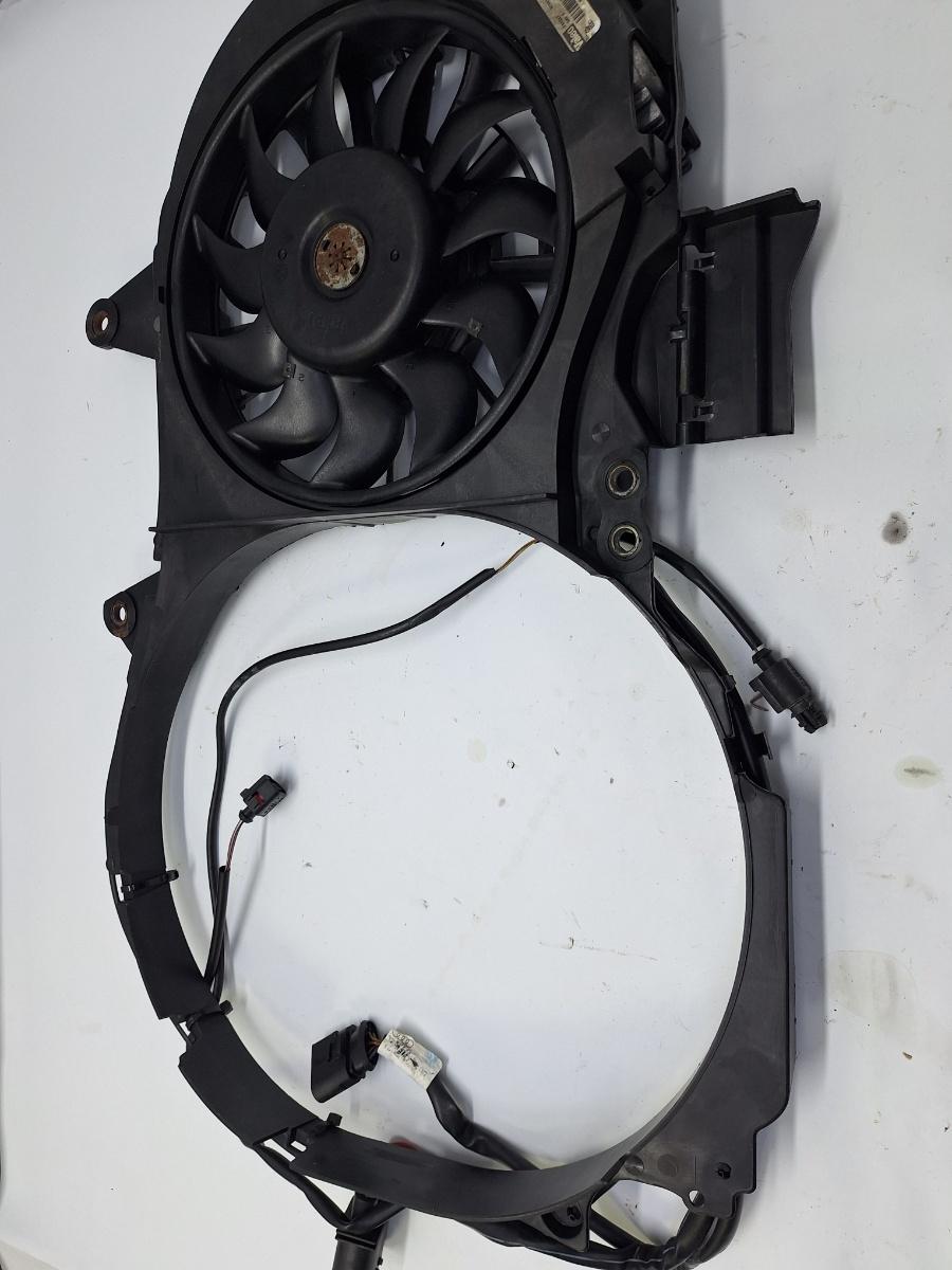 Ventilator AC cu releu si carcasa AUDI A4 II 8E2, B6 2000 - 2005 1.9 TDI AVB 8E0121205T