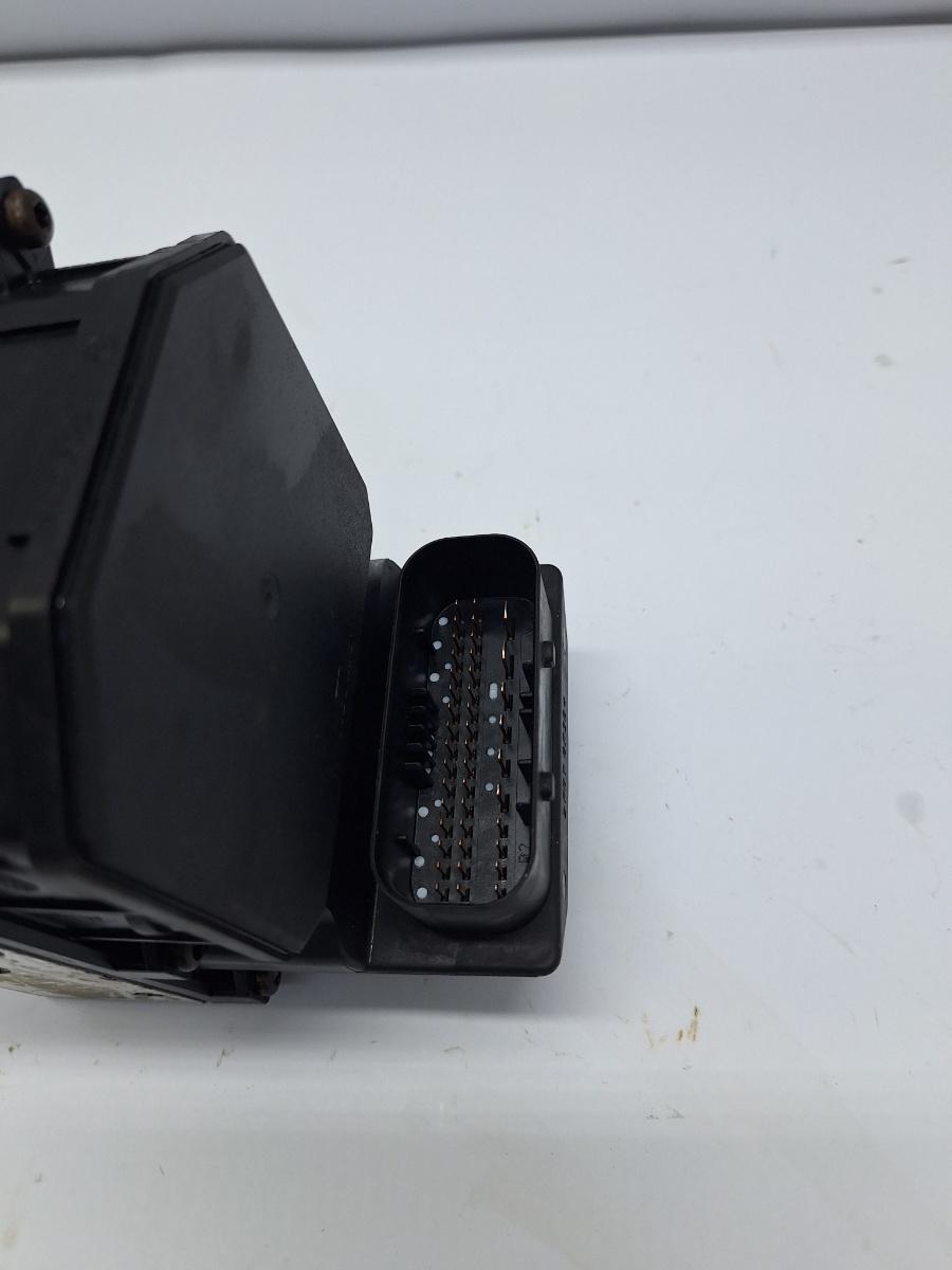 Pompa ABS AUDI A4 II 8E2, B6 2000 - 2005 1.9 TDI AVB BOSCH 0265225048 8E0614517