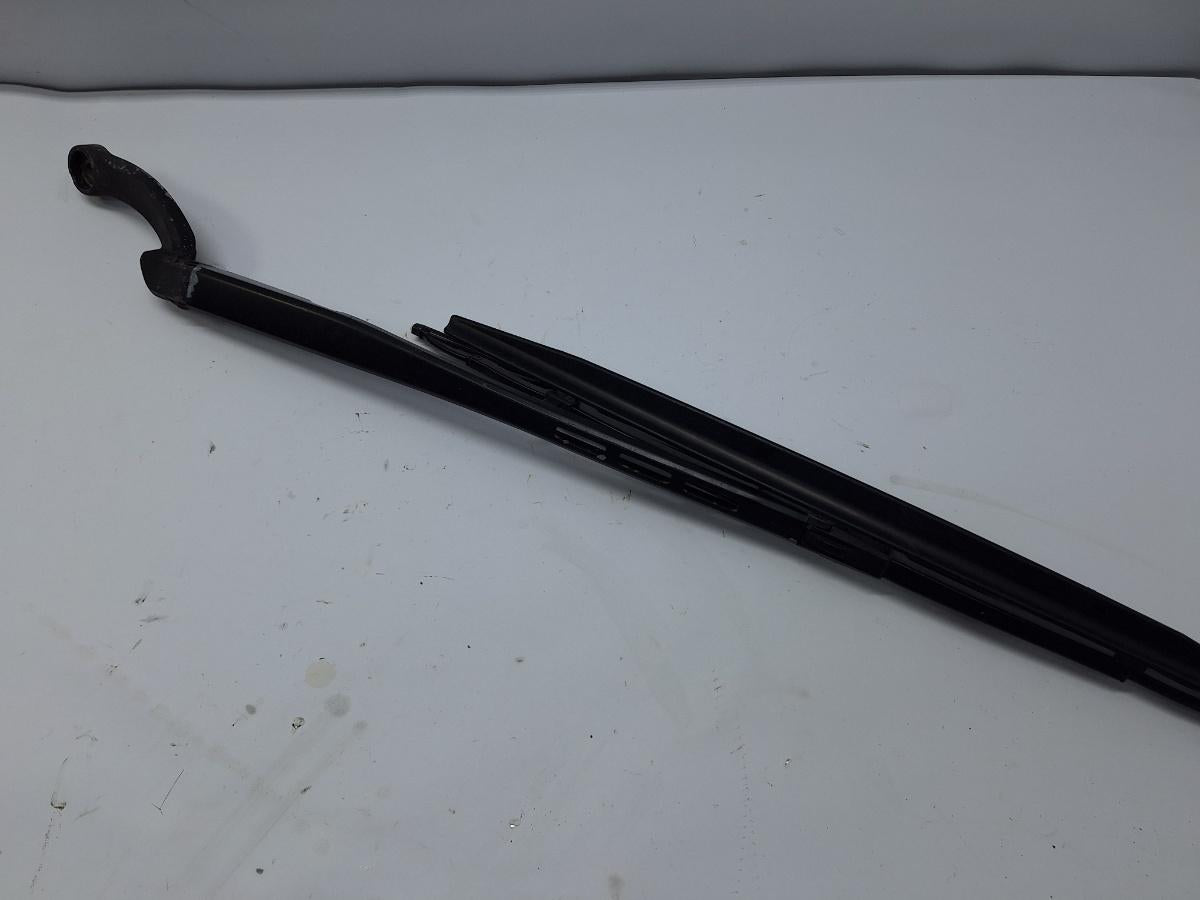 Brat stergator parbriz stanga AUDI A4 II 8E2, B6 2000 - 2005 1.9 TDI AVB, AUDI A4 III 8EC, B7 2004 - 2008 2.0 TDI BPW, AUDI A4 III Avant 8ED, B7 2004 - 2008 1.9 TDI BKE, BRB 8E1955407A