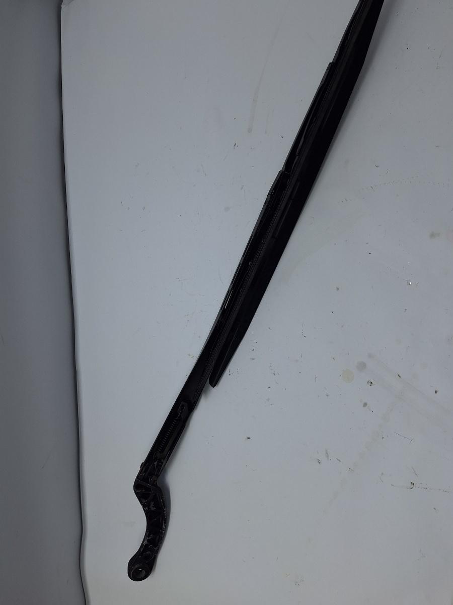 Brat stergator parbriz stanga AUDI A4 II 8E2, B6 2000 - 2005 1.9 TDI AVB, AUDI A4 III 8EC, B7 2004 - 2008 2.0 TDI BPW, AUDI A4 III Avant 8ED, B7 2004 - 2008 1.9 TDI BKE, BRB 8E1955407A