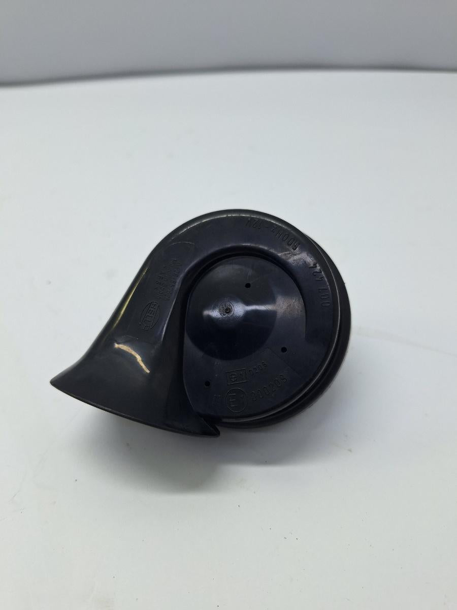 Claxon AUDI A4 II 8E2, B6 2000 - 2005 1.9 TDI AVB, AUDI A4 III 8EC, B7 2004 - 2008 2.0 TDI BPW 8E0951223