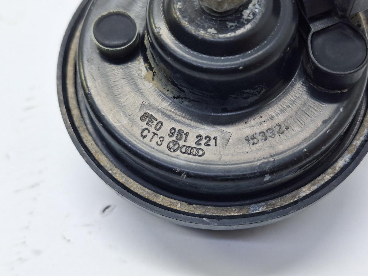 Claxon AUDI A4 II 8E2, B6 2000 - 2005 1.9 TDI AVB 8E0951221