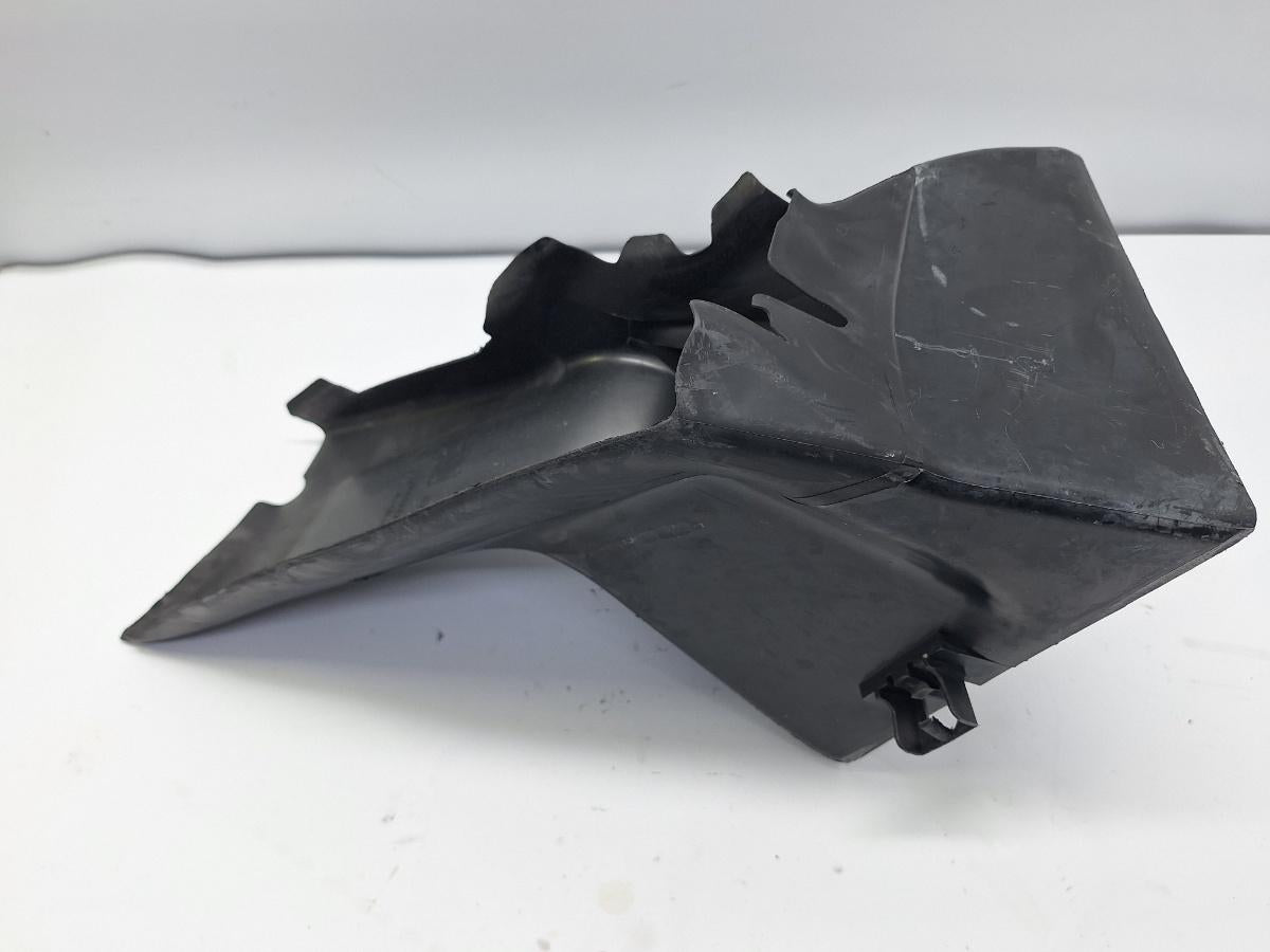 Deflector aer intercooler stanga AUDI A4 II 8E2, B6 2000 - 2005 1.9 TDI AVB, AUDI A4 III 8EC, B7 2004 - 2008 2.0 TDI BPW 8E0117335E