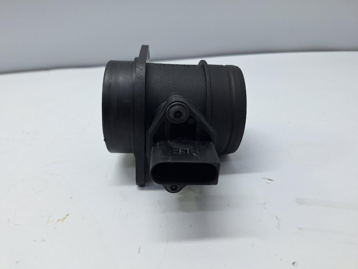 Debitmetru AUDI A4 II 8E2, B6 2000 - 2005 1.9 TDI AVB, AUDI A4 III Avant 8ED, B7 2004 - 2008 1.9 TDI BKE, BRB 038906461B