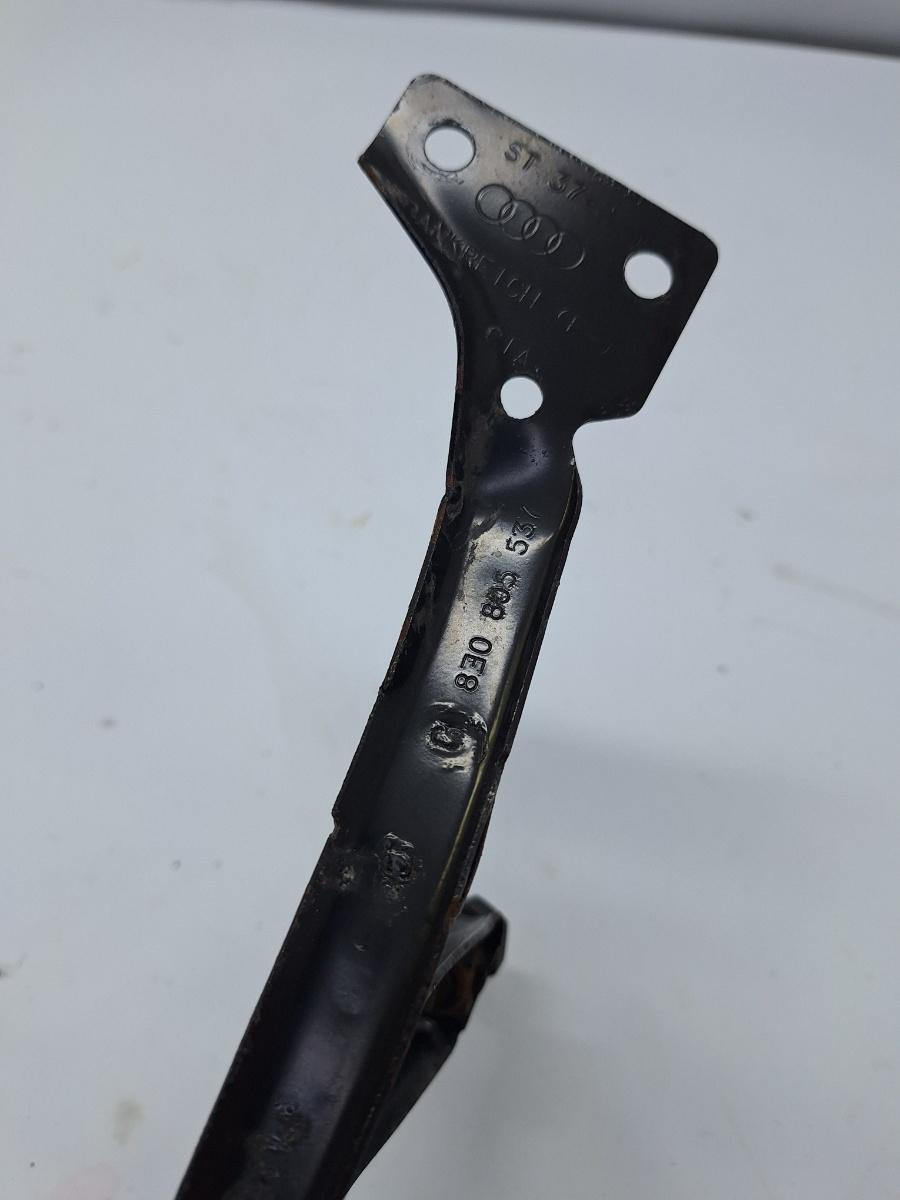 Suport de montare far stanga AUDI A4 II 8E2, B6 2000 - 2005 1.9 TDI AVB 8E0805537