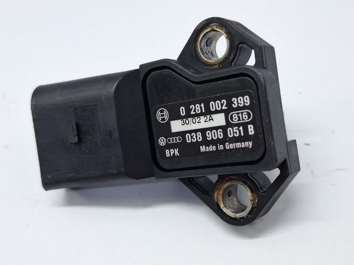 Senzor presiune turbo AUDI A4 II 8E2, B6 2000 - 2005 1.9 TDI AVB, VOLKSWAGEN PASSAT 3B3 2000 - 2005 1.9 TDI AVB, AUDI A4 II Avant 8E5, B6 2000 - 2005 2.5 TDI quattro AKE, BAU, BDH BOSCH 0281002399 038906051B