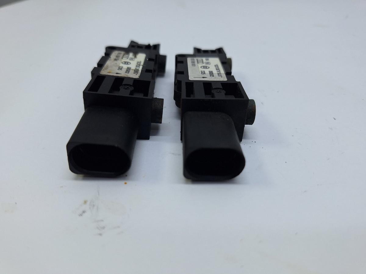 Senzor de impact airbag AUDI A4 II 8E2, B6 2000 - 2005 1.9 TDI AVB, AUDI A4 III 8EC, B7 2004 - 2008 2.0 TDI BPW 8E0959651