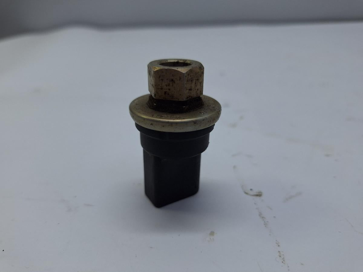 Senzor de presiune aer conditionat (AC) AUDI A2 8Z0 2000 - 2005 1.4 TDI AMF, BHC, AUDI A4 II 8E2, B6 2000 - 2005 1.9 TDI AVB VAG 8Z0959126