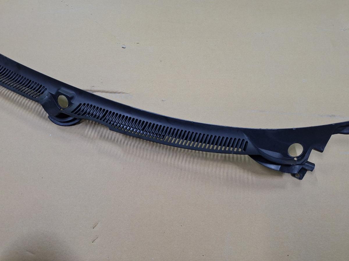 Ornament stergatoare AUDI A4 II 8E2, B6 2000 - 2005 1.9 TDI AVB 8E1819403