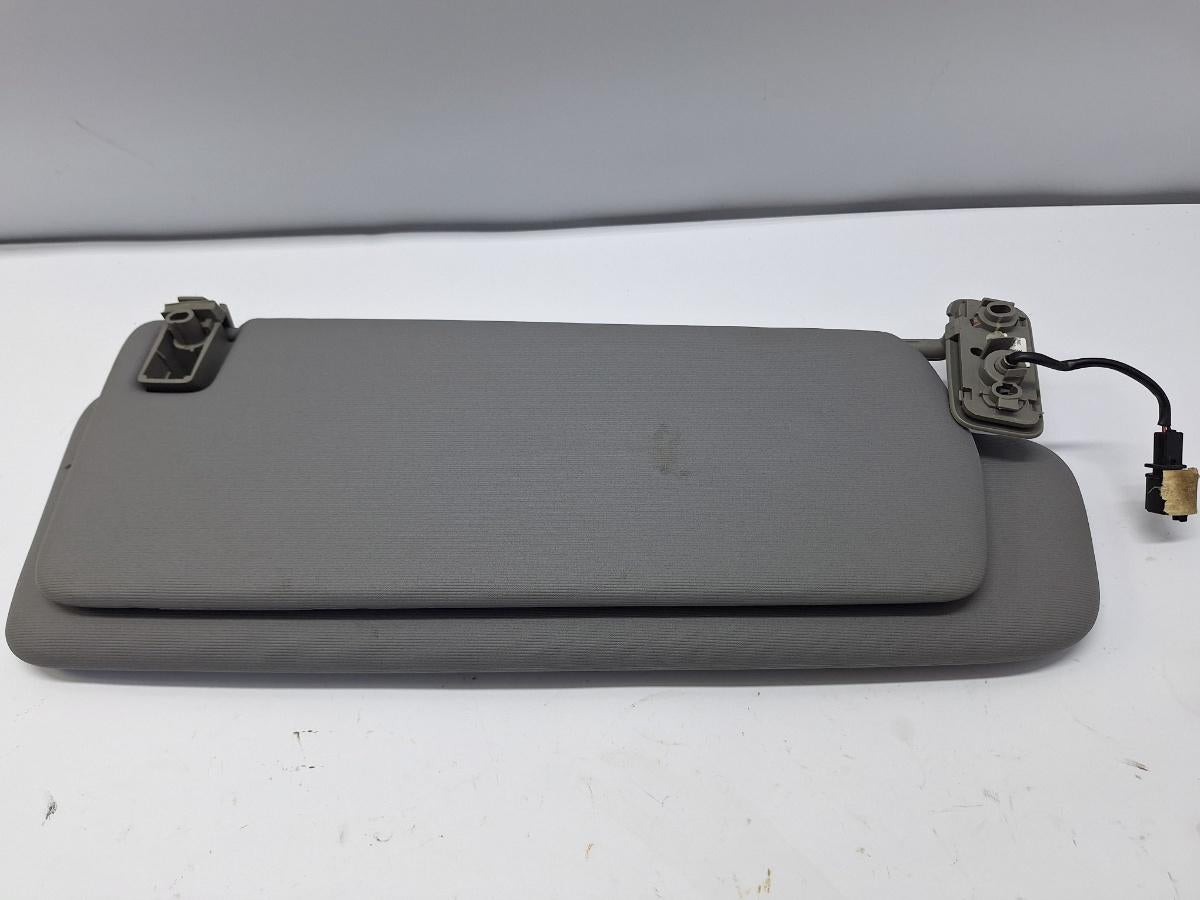 Parasolar dublu dreapta fata VOLKSWAGEN TOUAREG 7LA, 7L6, 7L7 2002 - 2013 3.0 V6 TDI BKS, CATA 7L6857552A