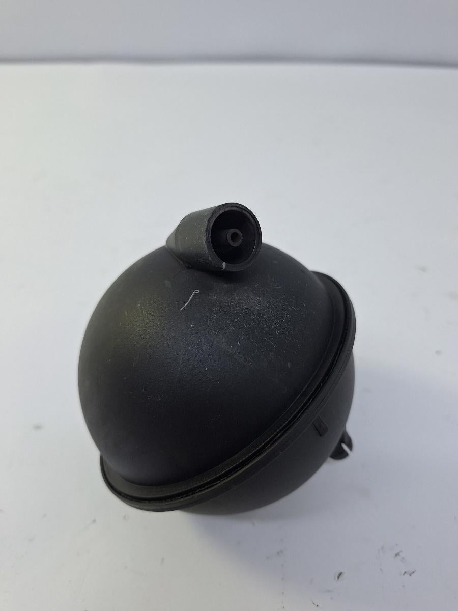 Rezervor de aer vacuum VOLKSWAGEN TOUAREG 7LA, 7L6, 7L7 2002 - 2013 3.0 V6 TDI BKS, CATA VAG 054129808